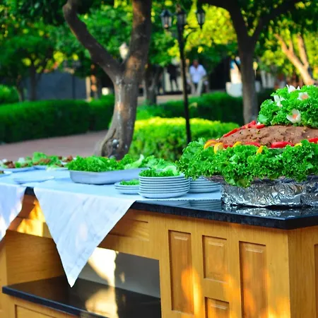 فندق Monna Roza Garden كمر